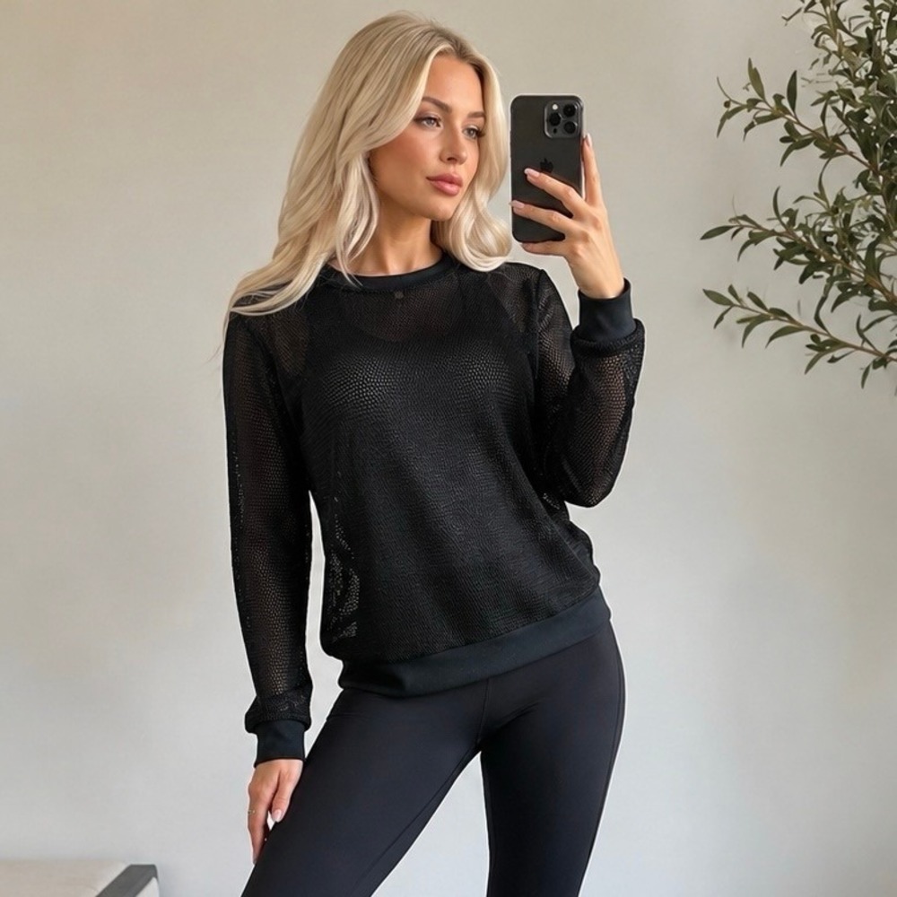 Lucy Activewear Women Black Textured Sheer Mesh Long Sleeve Pullover Top  S/P